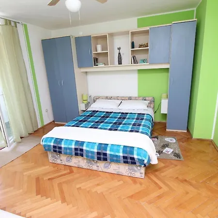 Apartman Un Chat Two-Bedroom Apartment Rovinj